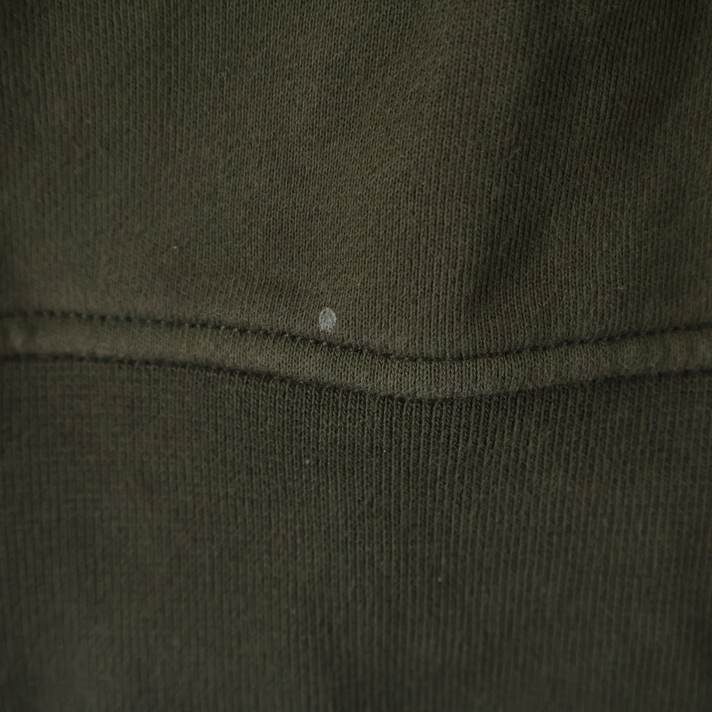STONE ISLAND(ストーンアイランド) ORGANIC COTTON FLEECE ショルダーロゴワッペン コットン クルーネック長袖スウェットトレーナー カーキ K1S156100044S0051