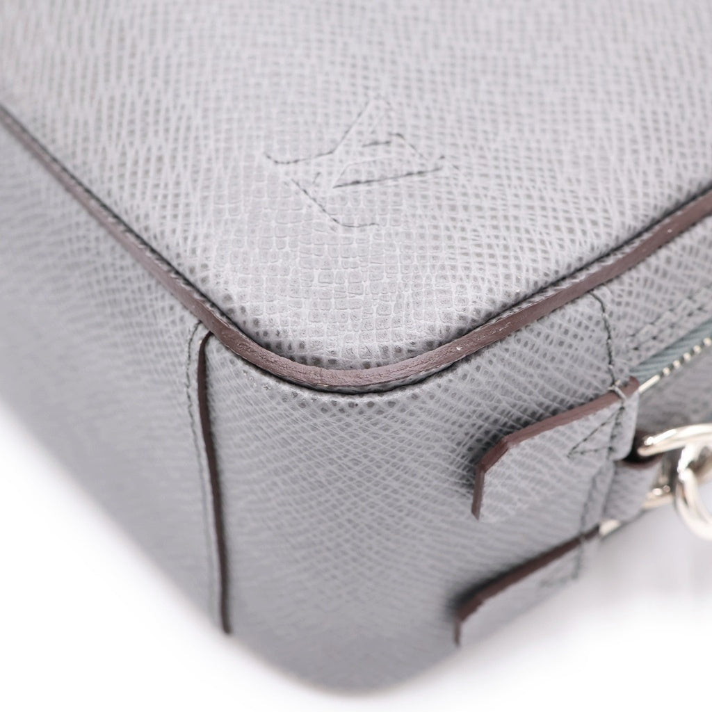 LOUIS VUITTON(ルイヴィトン) タイガ ポシェット カサイ LVロゴ レザーハンドバッグ クラッチバッグ グレー M33424 レディース