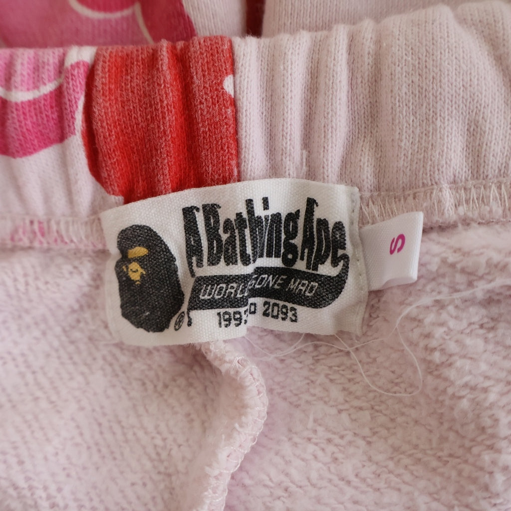 A BATHING APE(アベイシングエイプ) ABC CAMO SHARK SWEAT PANTS ABCカモ シャーク スウェットパンツ レディース ピンク 1M30-252-301