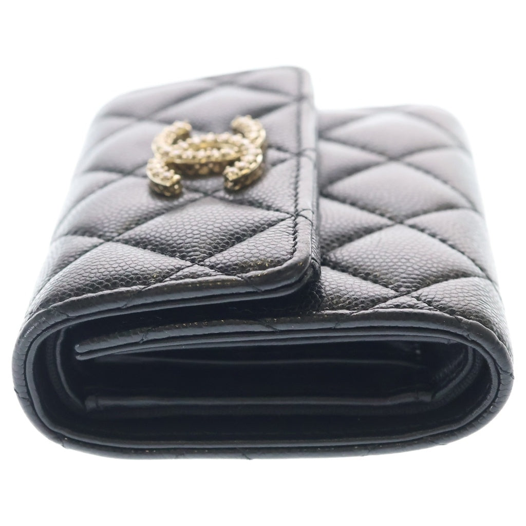 CHANEL(シャネル) マトラッセ ココマーク キャビアスキン 三つ折り財布 コンパクトウォレット ブラック AP4557 レディース