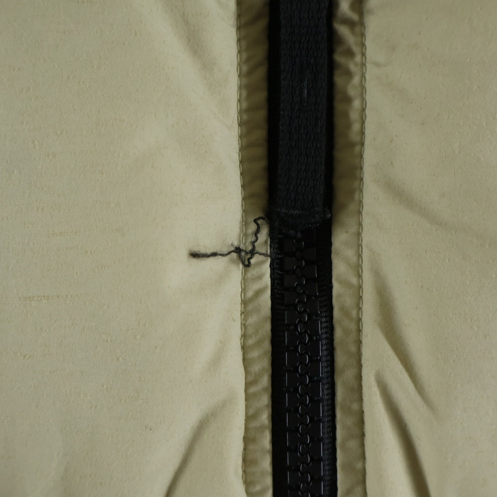 STONE ISLAND(ストーンアイランド) NASLAN LIGHT WATRO DOWN-TC 袖パッチ フーデッドジップアップダウンジャケット アイボリー 771544132