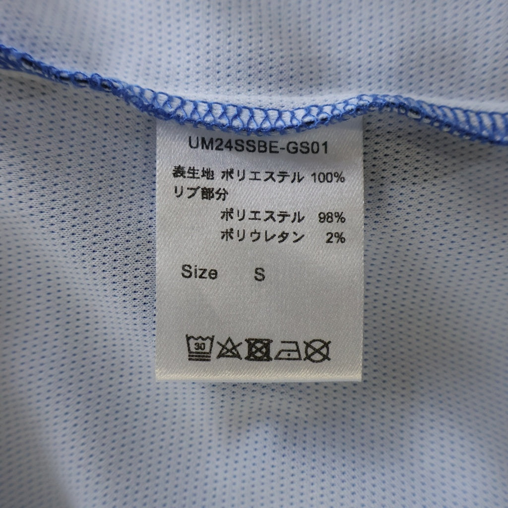 UMBRO(アンブロ) ×FUTURE ARCHIVE×TAPPEI フロントロゴ 総柄半袖ゲームシャツ ブルー UM24SSBE-GS01
