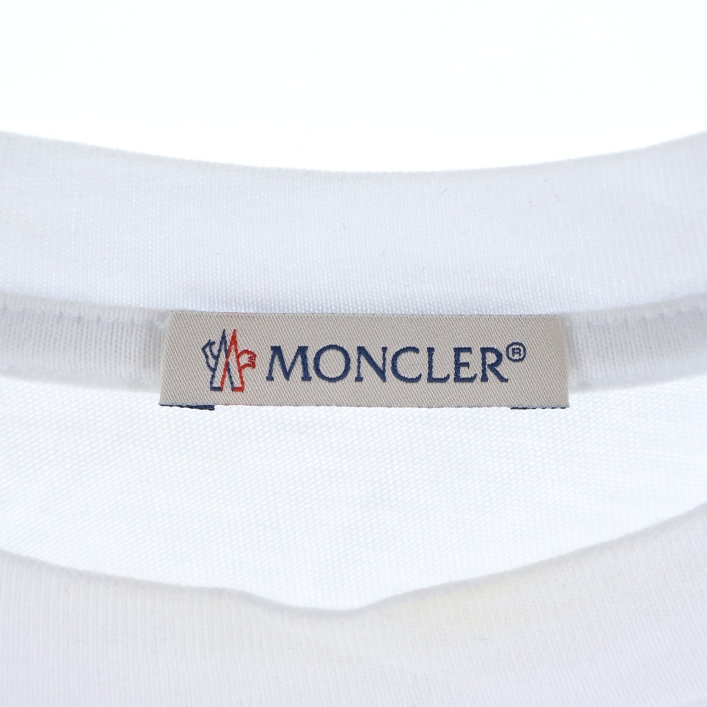 MONCLER(モンクレール) フロントワッペンロゴ クルーネック半袖Tシャツカットソー ホワイト H20918C00025