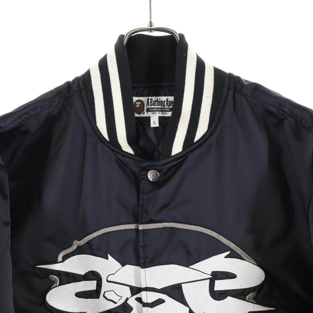 A BATHING APE(アベイシングエイプ) RELAXED FIT NYLON VARSITY JACKET バックロゴ刺繍 リラックスフィット ナイロンバーシティジャケット ブラック 1I80141002-BLK-00M