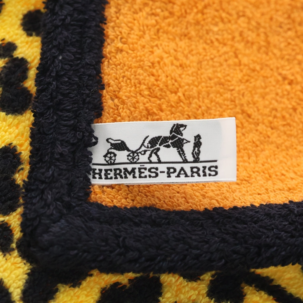 HERMES(エルメス) CARRE DE PLAGE LEOPARDS カレドプラージュ レオパード ハンドタオル ホワイト レディース