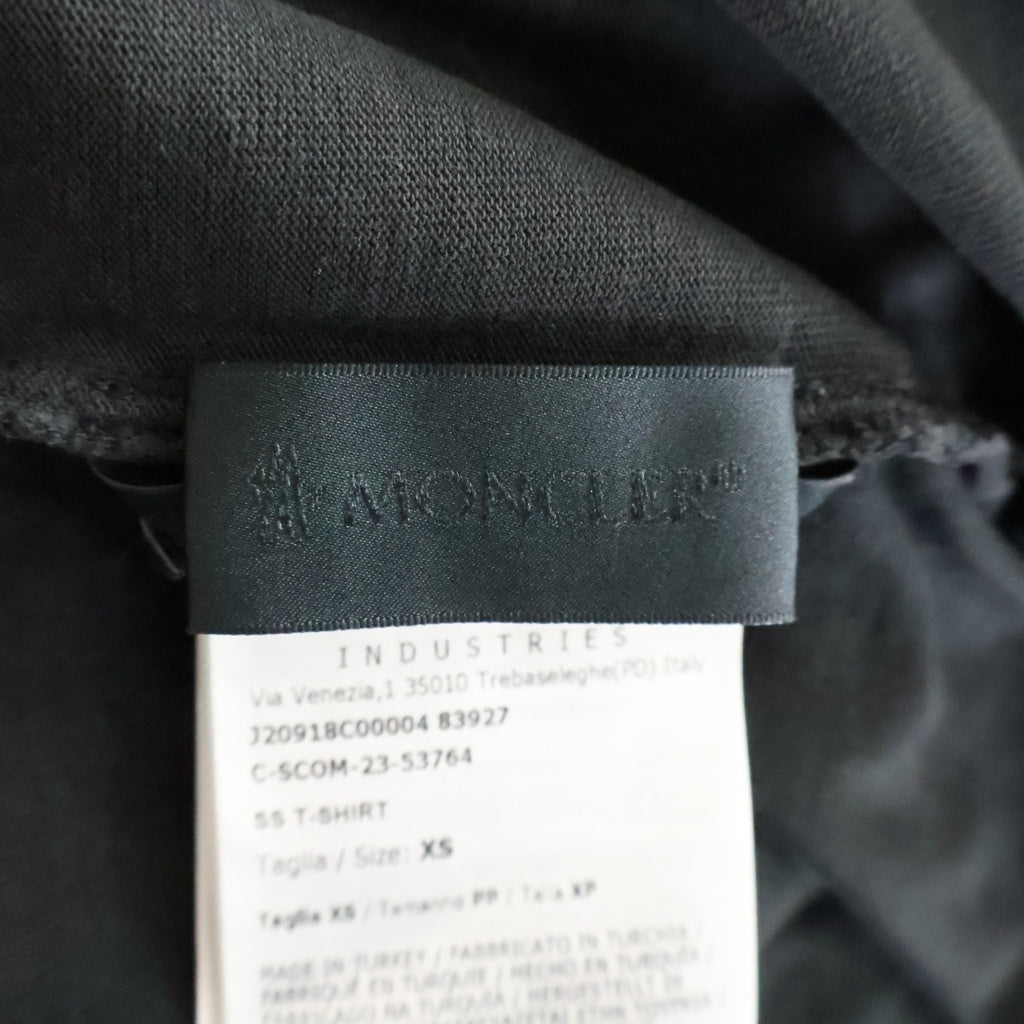 MONCLER(モンクレール) フロントロゴプリント クルーネック半袖Tシャツカットソー ブラック J20918C00004 83927