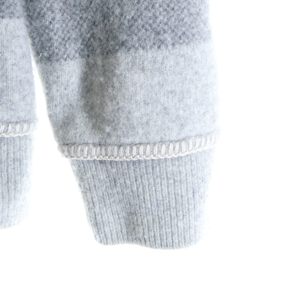 BURBERRY(バーバリー) 裾ロゴパッチ ステッチデザイン カシミヤ混 ウール タートルネック プルオーバー 長袖ニット セーター グレー 8046230