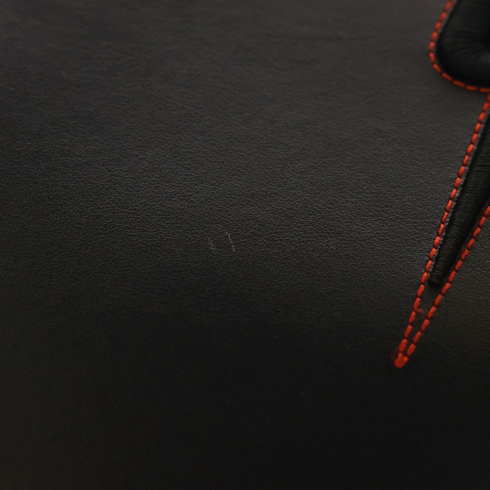 GUCCI(グッチ) ブレードエンブロイダリー クラッチバッグ セカンドバッグ ブラック レザー 597678 シルバー金具