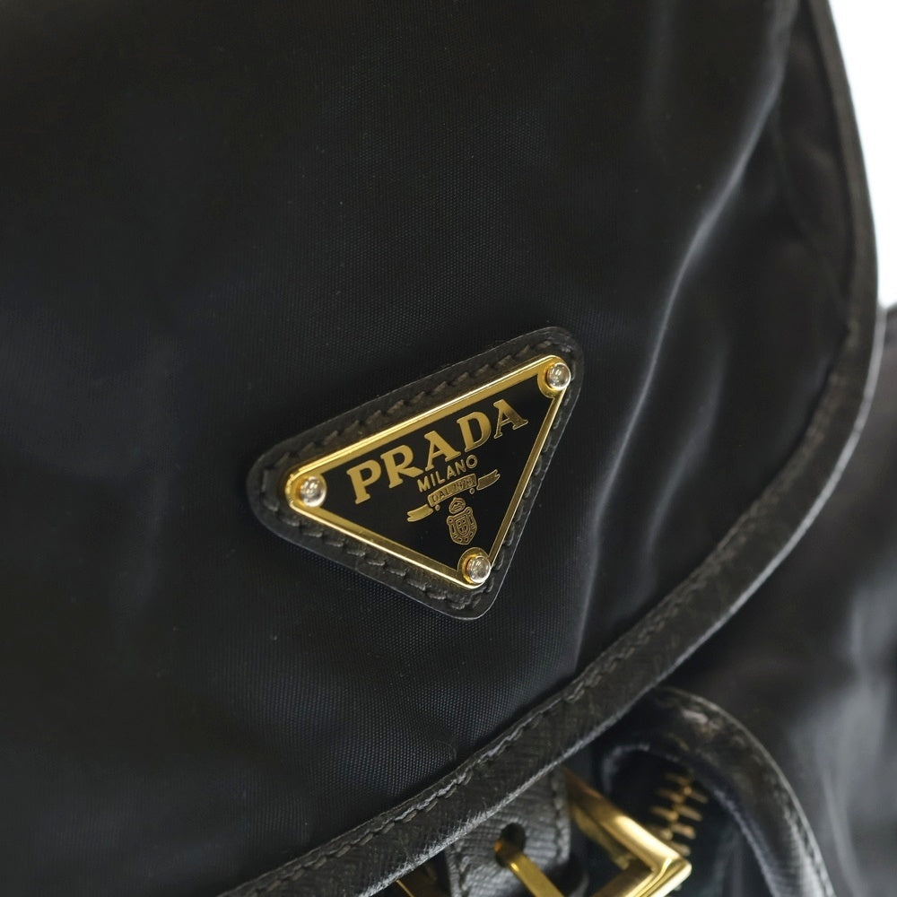 PRADA(プラダ) トライアングルロゴプレート ナイロン バックパック リュックサック ブラック B6677 レディース