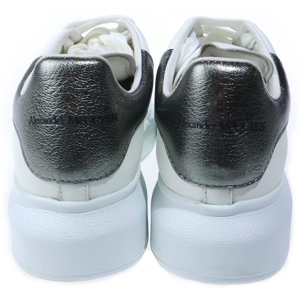 Alexander McQueen(アレキサンダーマックイーン) オーバーサイズド スニーカー レザー レースアップ ローカットシューズ ホワイト/シルバー レディース 553770