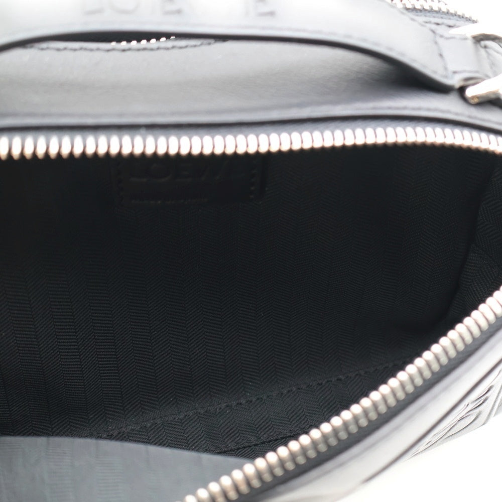 LOEWE(ロエベ) アナグラム エンボスロゴ カメラバッグ ミニ レザー 2WAY ハンド ショルダー クロスボディバッグ シルバー金具 ブラック C565R41X04