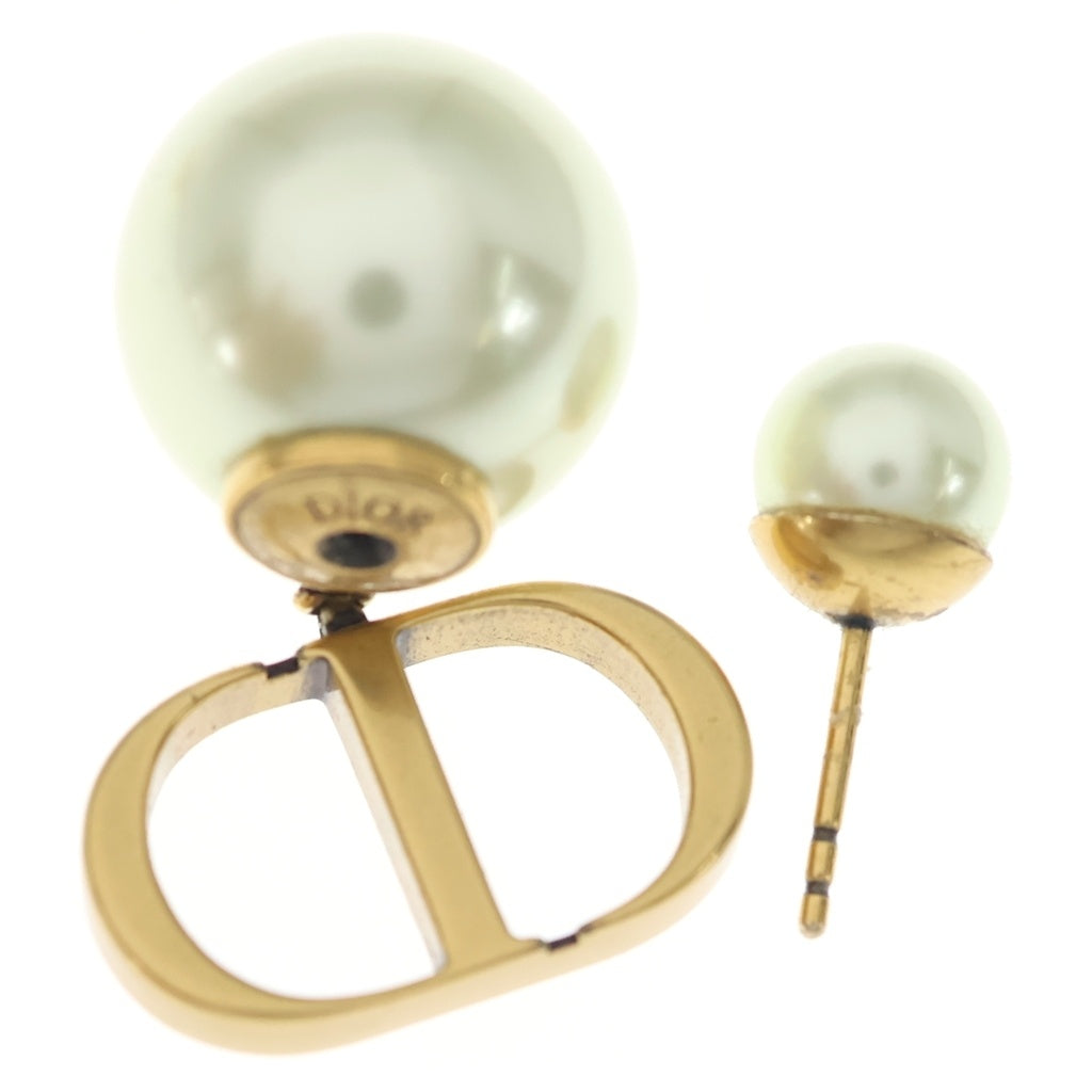 Christian Dior(クリスチャンディオール) トライバル ピアス ホワイト×ゴールド GP×フェイクパール レディース
