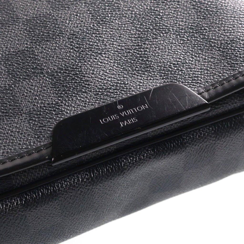 LOUIS VUITTON(ルイヴィトン) グラフィット ダニエルGM ショルダーバッグ メッセンジャーバッグ ブラック PVC×レザー N58033