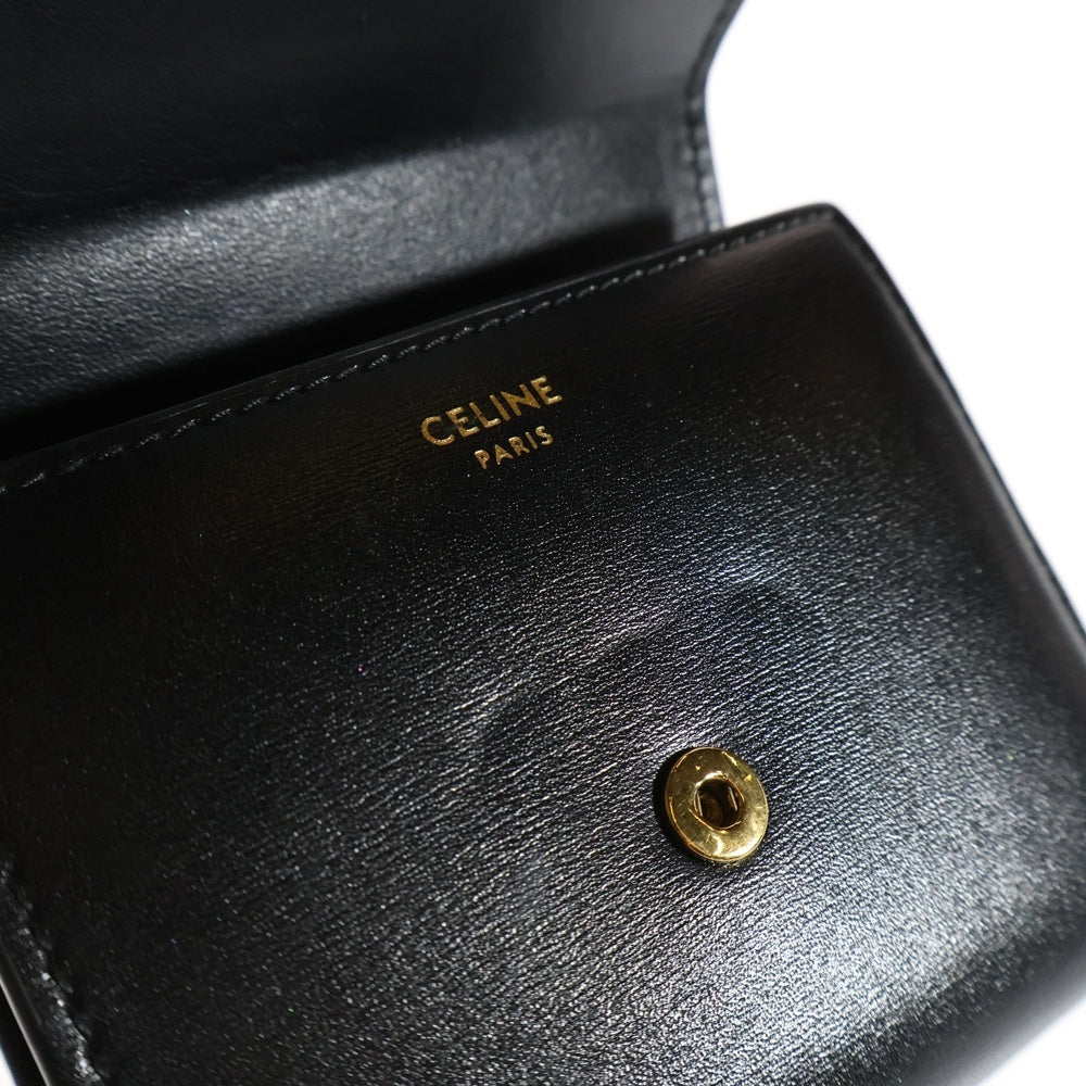 CELINE(セリーヌ) トリオンフ ロゴプレート スモールフラップ レザー コンパクトウォレット 三つ折り財布 ゴールド金具 ブラック