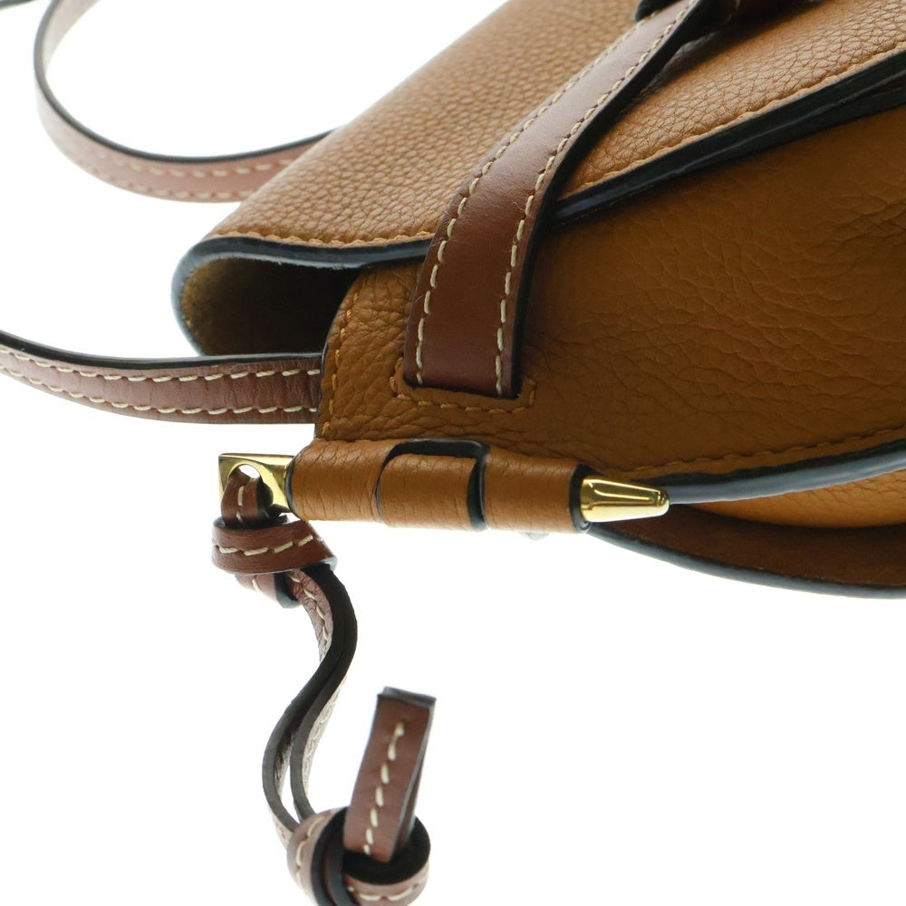 LOEWE(ロエベ) ゲートデュアル ミニ アナグラムロゴ レザー ショルダーバッグ ゴールド金具 ブラウン 321.12.U62