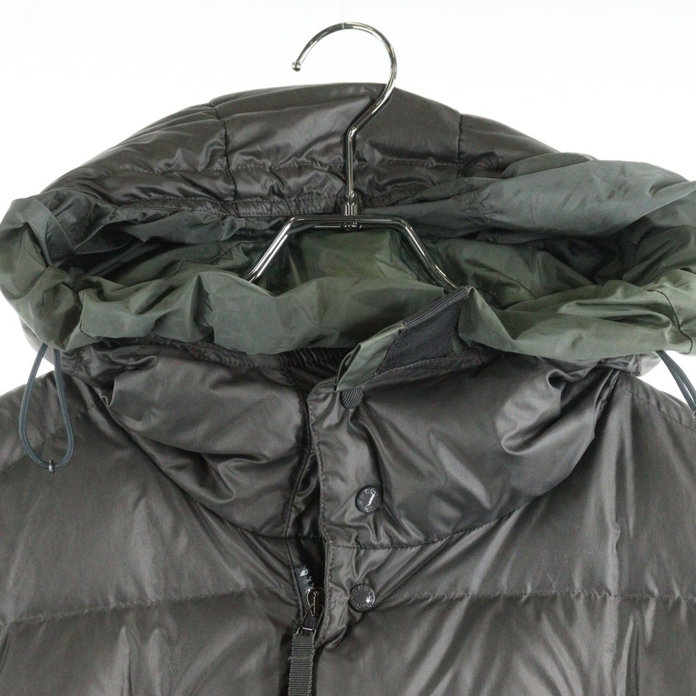 MONCLER(モンクレール) ×sacai SERI サカイ セリ ワッペンロゴ ナイロン フリル フーデッド ジップアップ ダウンジャケット グレー/カーキ レディース 2209S4630705 54062