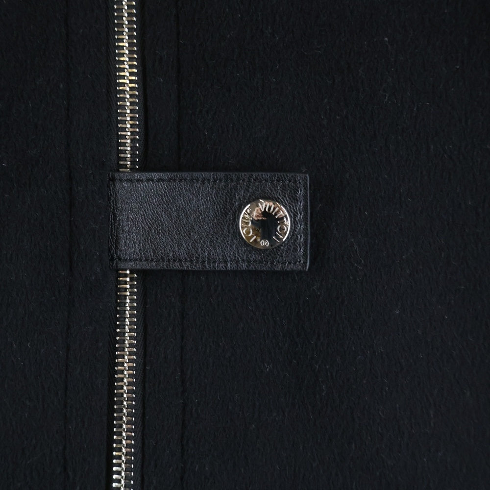 LOUIS VUITTON(ルイヴィトン) フーデッドケープ モノグラム ポンチョ ブラック RW201W QWE FICO17 RW201W QWE FICO17 レディース