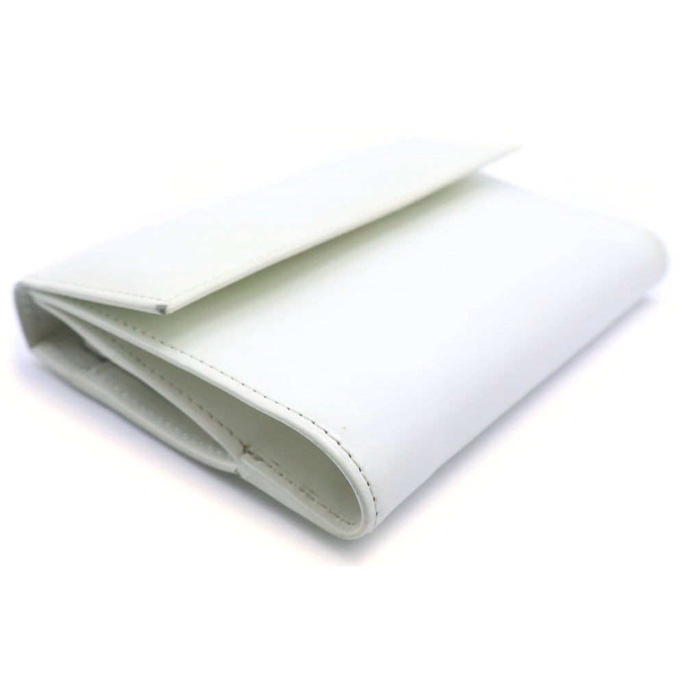 PRADA(プラダ) 三つ折りコンパクトウォレット がま口 財布 コインケース ホワイト パテント シルバー金具 レディース