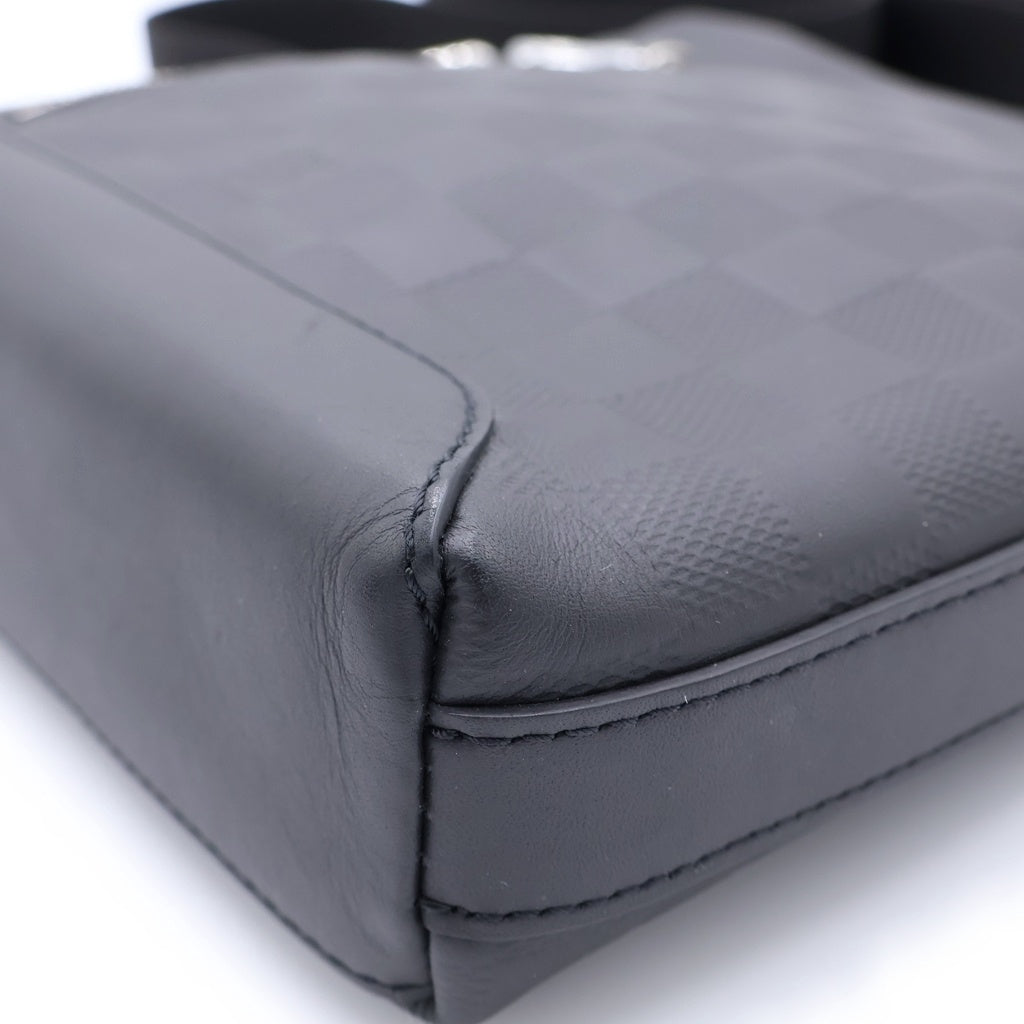 LOUIS VUITTON(ルイヴィトン) ダミエ アンフィニ ディスカバリー メッセンジャーBB ショルダーバッグ ブラック レザー N40122 シルバー金具 レディース