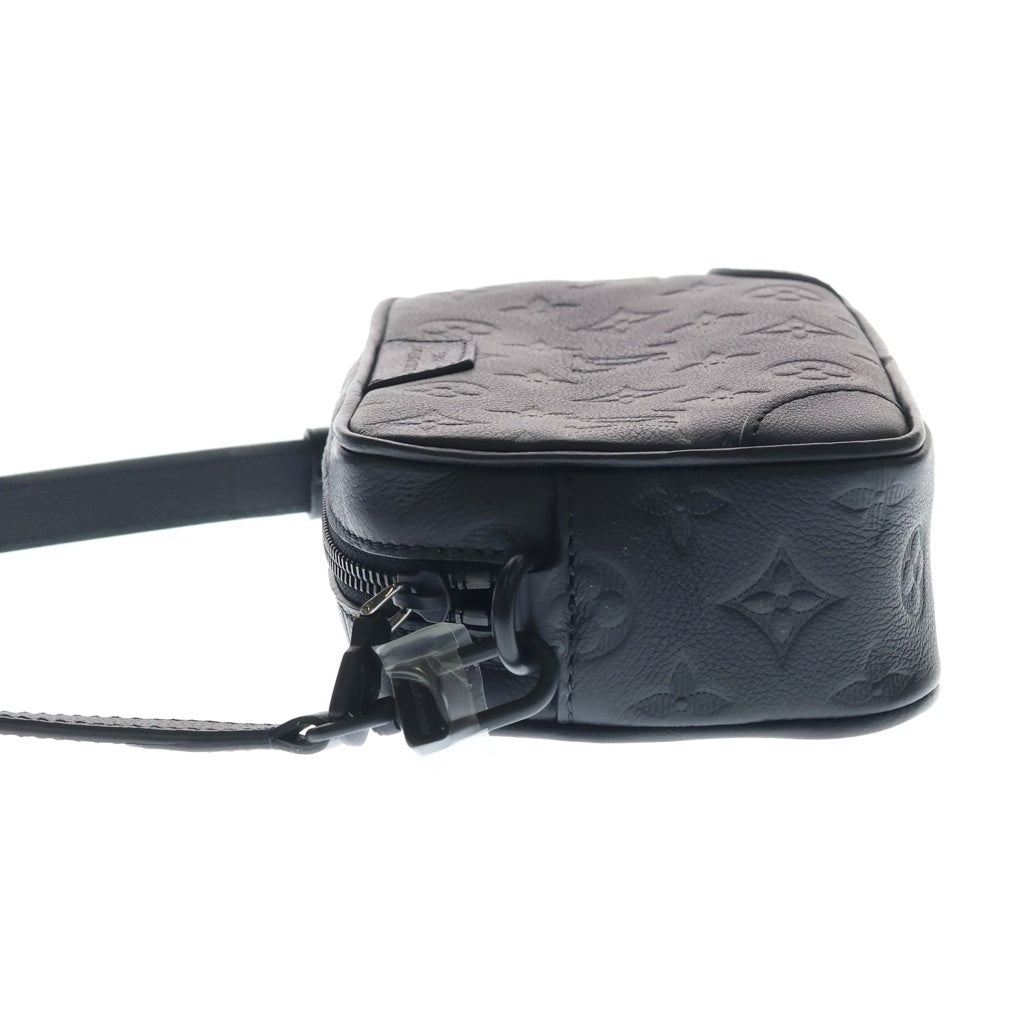 LOUIS VUITTON(ルイヴィトン) モノグラム シャドウ トロカデロ・ウェアラブル ウォレット ショルダーバッグ ブラック レザー M26737 ブラック金具