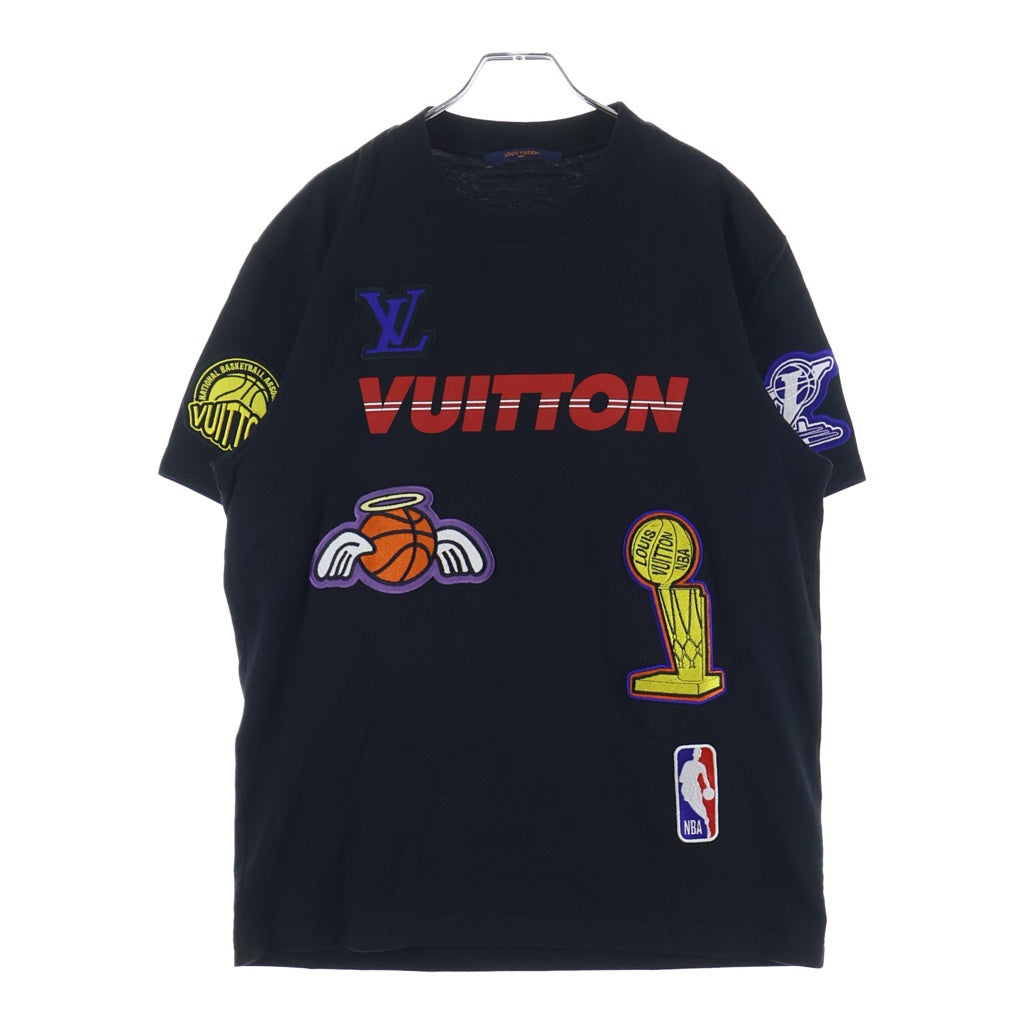 LOUIS VUITTON(ルイヴィトン) 21AW LV × NBA コラボ ロゴ プリント Tシャツ ブラック #M RM212M DT3 HLY21W