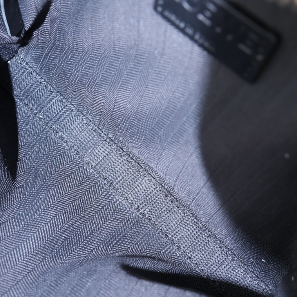 LOEWE(ロエベ) アナグラム カメラバッグ ミニ ショルダーバッグ ソフトグレインカーフ ブラック C660R41X02 シルバー金具