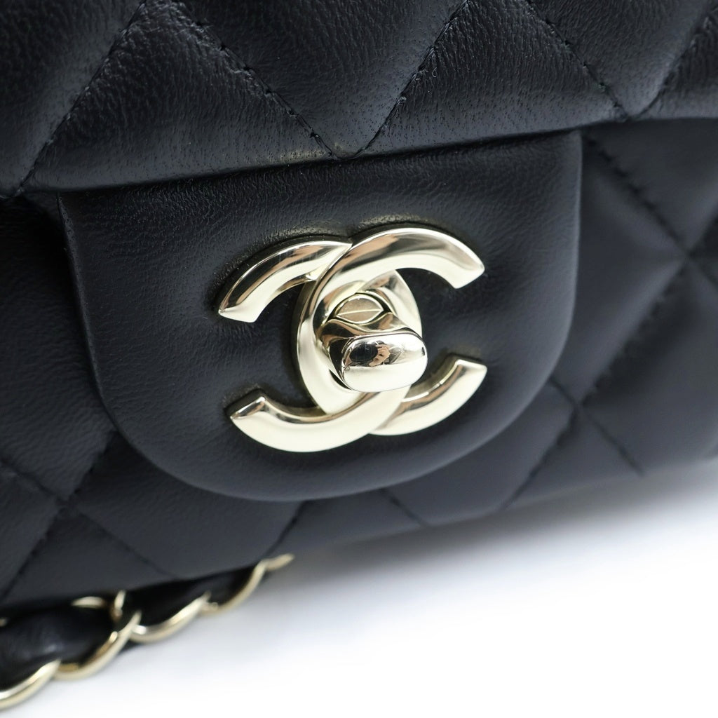 CHANEL(シャネル) ミニマトラッセ20 チェーンショルダーバッグ ブラック ラムスキン ゴールド金具 プレート A35200