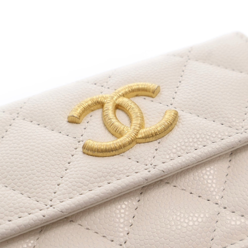 CHANEL(シャネル) マトラッセ 三つ折り財布 フラップウォレット コンパクトウォレット ホワイト キャビアスキン ゴールド金具 財布