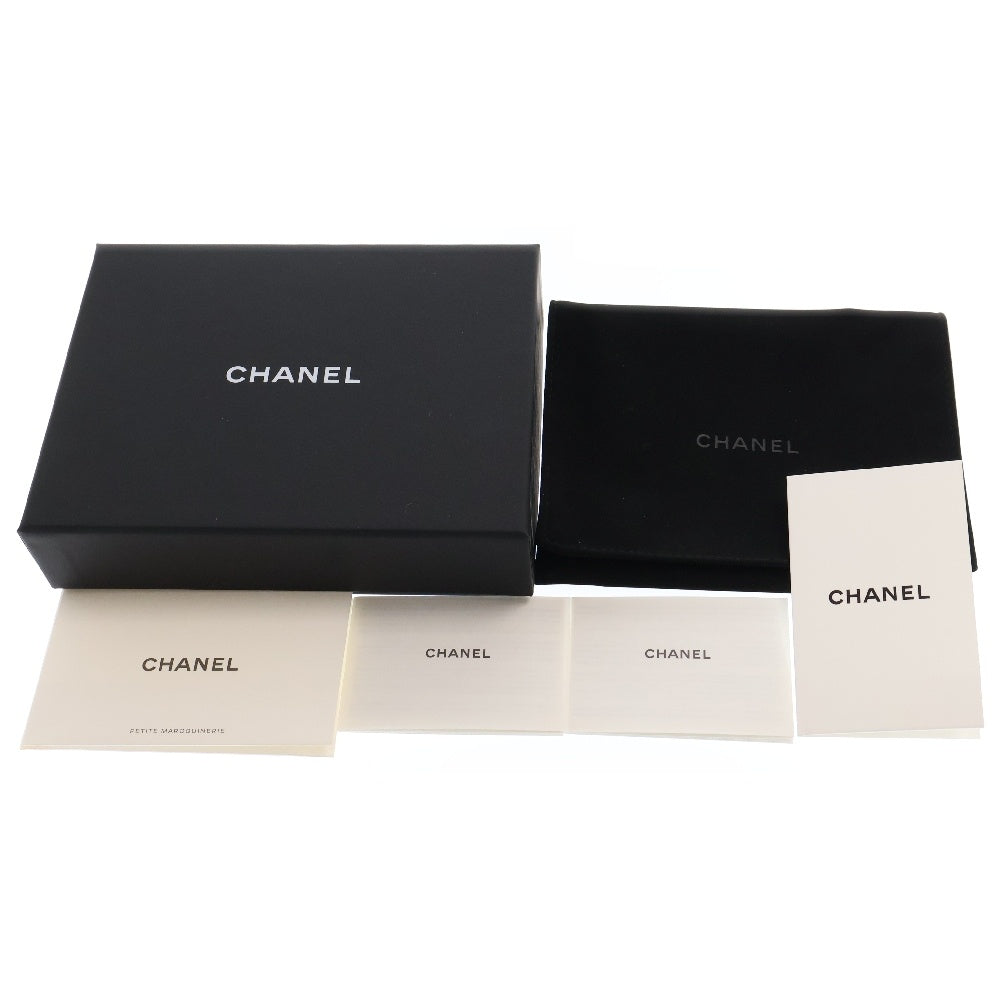 CHANEL(シャネル) マトラッセ 三つ折り財布 フラップウォレット コンパクトウォレット ホワイト キャビアスキン ゴールド金具 財布