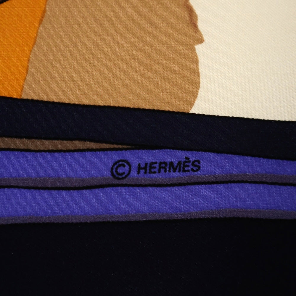 HERMES(エルメス) カレ90 馬車柄 プリント シルクスカーフ ネイビー/ベージュ