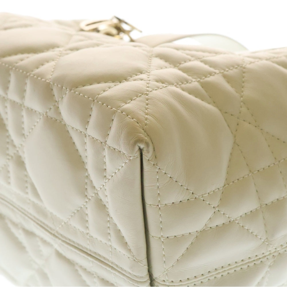 DIOR(ディオール) TOUJOURS トゥジュール スモール マクロカナージュ キルティング カーフスキン レザー ハンドバッグ ゴールド金具 ホワイト M2822OSHJ