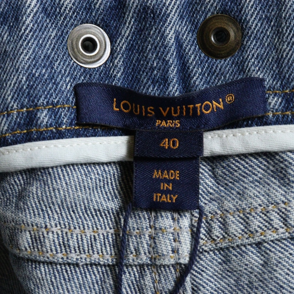 LOUIS VUITTON(ルイヴィトン) 23AW LVカップロゴ ウォッシュ加工 サイド ベルトデザイン デニムパンツ ジーンズ インディゴ RW232WB BEA FPPO37