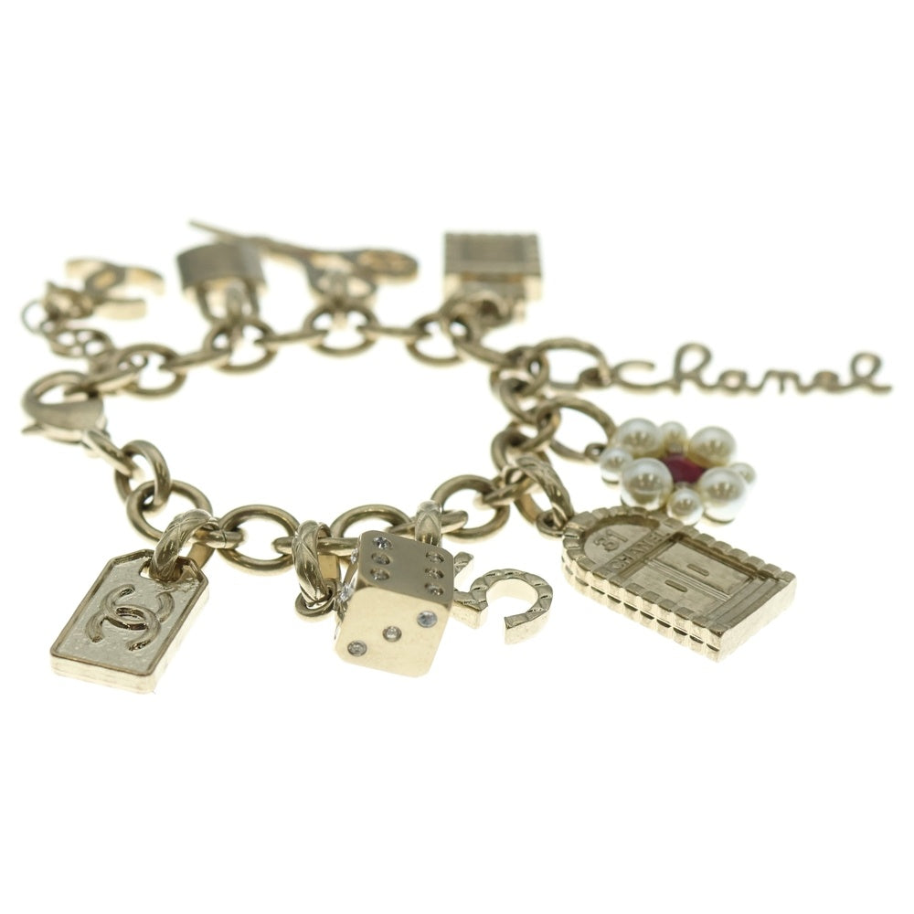 CHANEL(シャネル) アイコンモチーフ フェイクパール ブレスレット ゴールド ダイス ココマーク ハサミ GP B21P