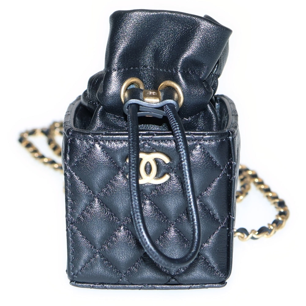 CHANEL(シャネル) ミニマトラッセ 巾着バッグ ミニキューブ チェーンショルダーバッグ ブラック ラムスキン ゴールド金具 レディース