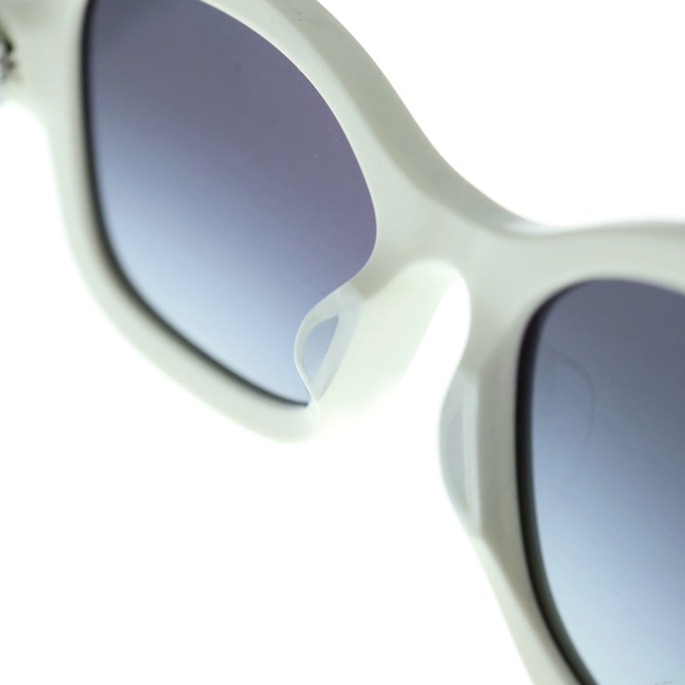 CHANEL(シャネル) ココマーク サングラス ホワイトフレーム ブラックフレーム 5465-Q-A