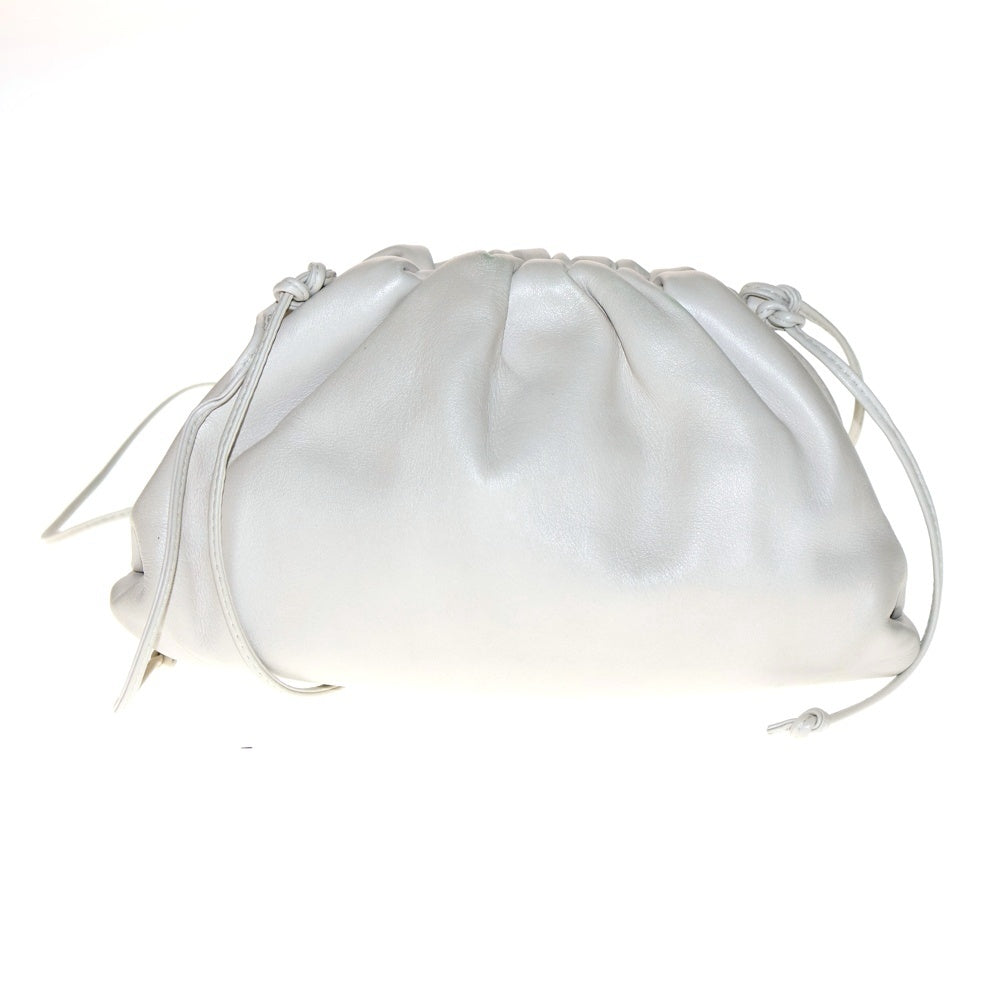 ボッテガヴェネタ ミニ ザ ポーチ ショルダーバッグ レザー ホワイト BOTTEGA VENETA(ボッテガヴェネタ) ザ ポーチ ショルダーバッグ ミニ