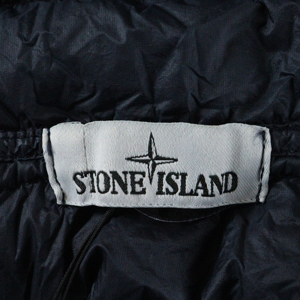 STONE ISLAND(ストーンアイランド) ワッペンロゴ パッカブル ジップアップ ダウンジャケット ネイビー 681540324