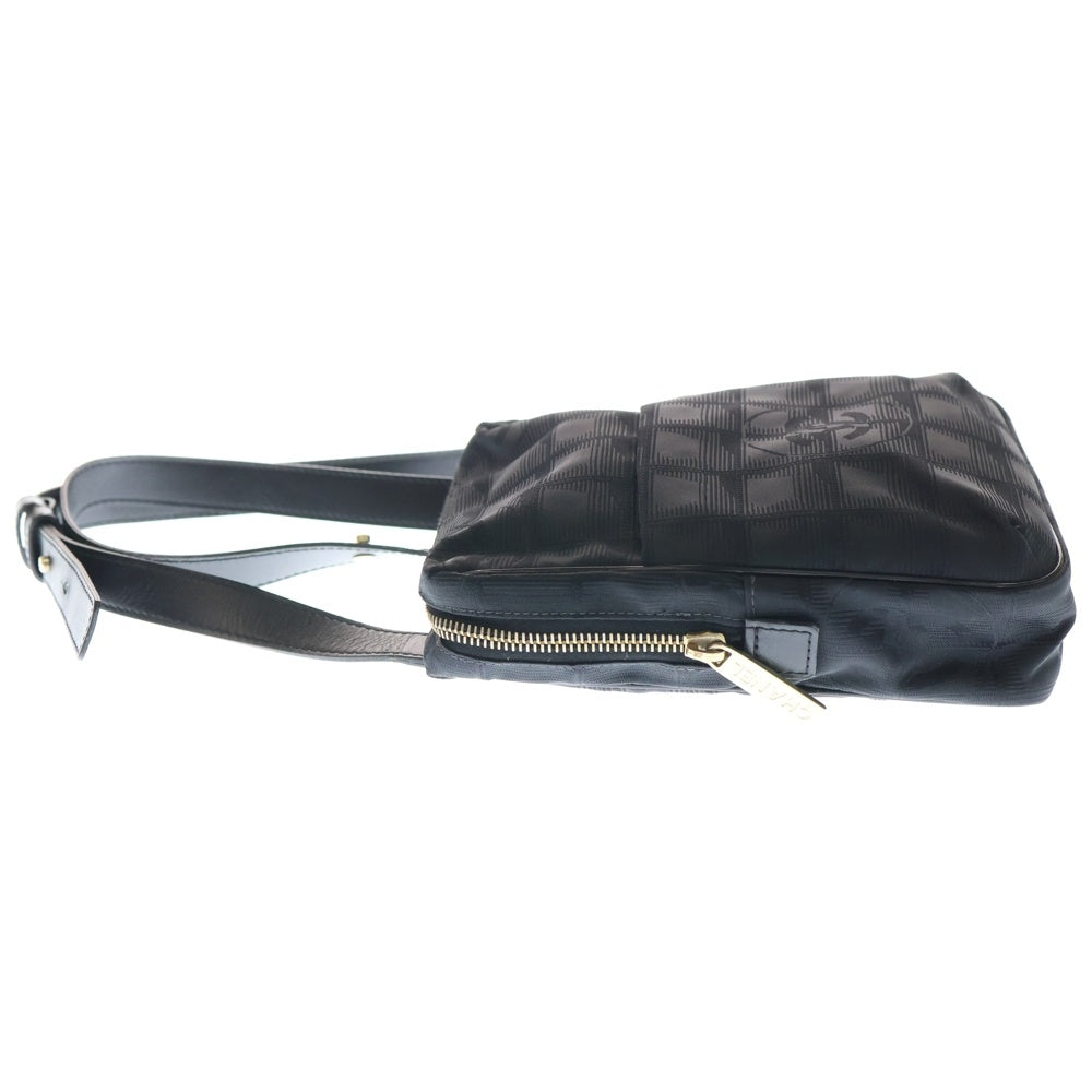CHANEL(シャネル) ニュートラベルライン ショルダーポシェット ショルダーバッグ ミニバッグ ブラック ナイロン 7989946 ゴールド金具