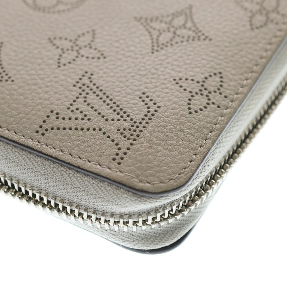 LOUIS VUITTON(ルイヴィトン) マヒナ ジッピーウォレット ロングウォレット カードケース 長財布 ベージュ レザー M69821 シルバー金具