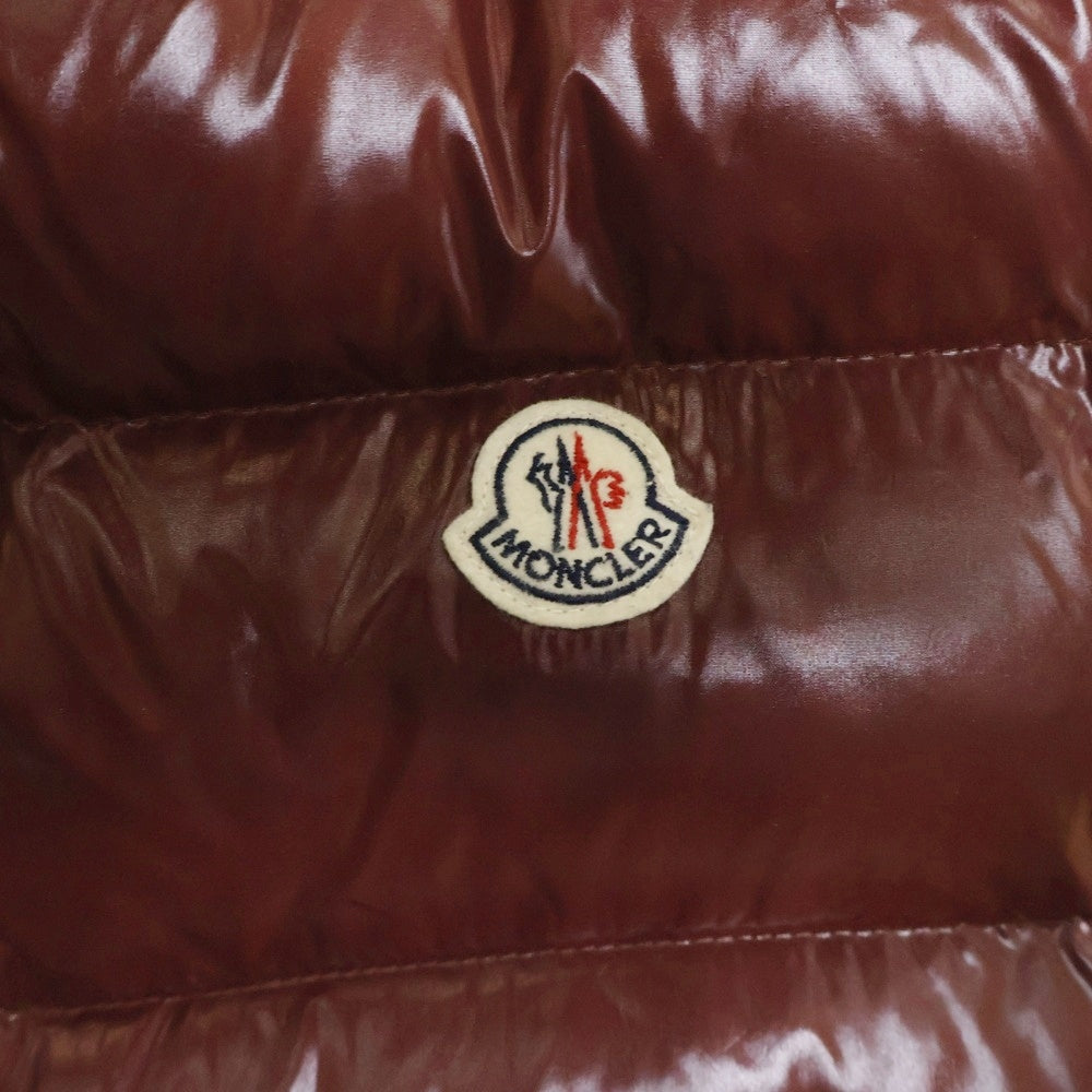 MONCLER(モンクレール) 16AW TIB チブ ワッペンロゴ スタンドカラー ジップアップ ダウンベスト ボルドー B20914335005 68950