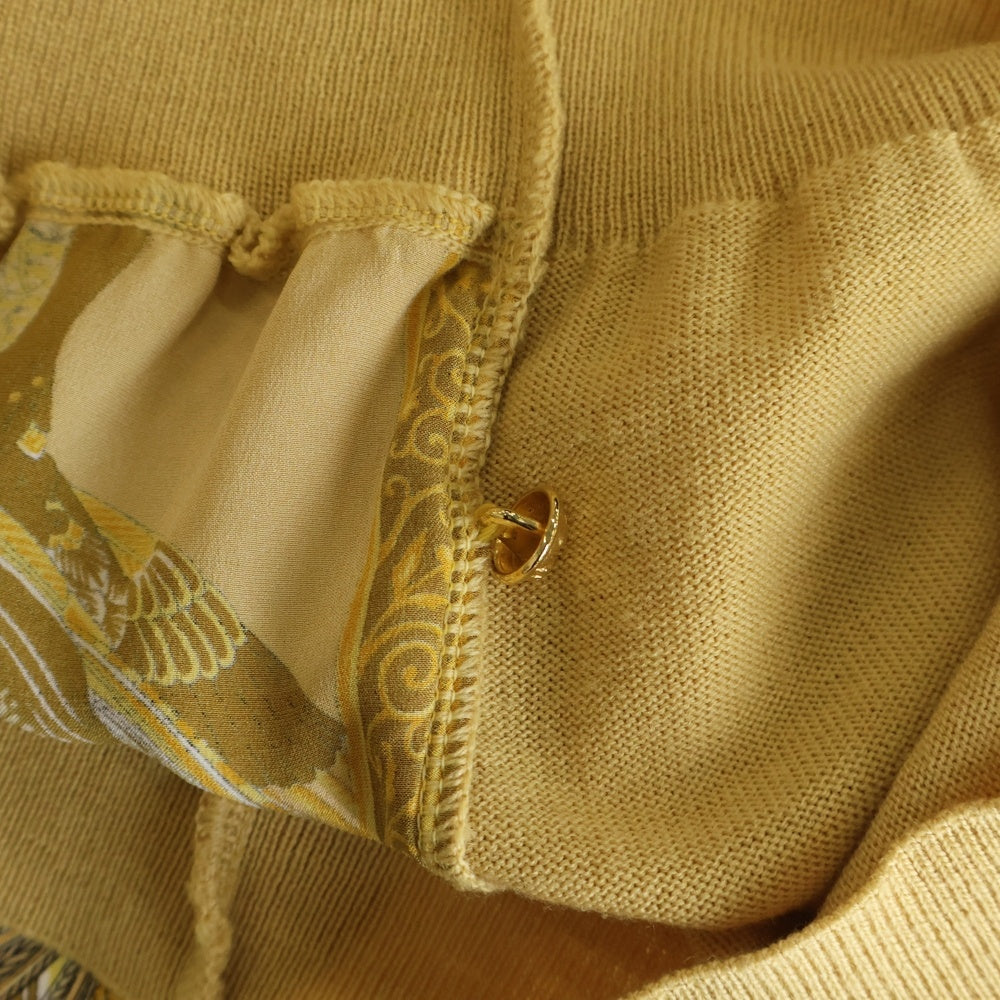 Salvatore Ferragamo(サルヴァトーレ フェラガモ) スカーフ切り替えニットカーディガン アンサンブル ゴールド レディース