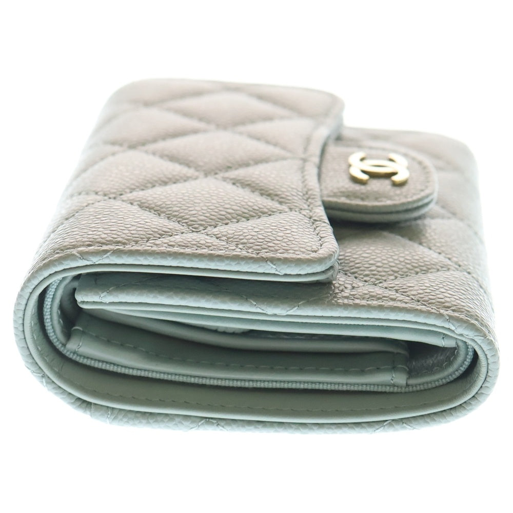 CHANEL(シャネル) クラシックスモール フラップウォレット ライトグリーン キャビアスキン 財布 レディース