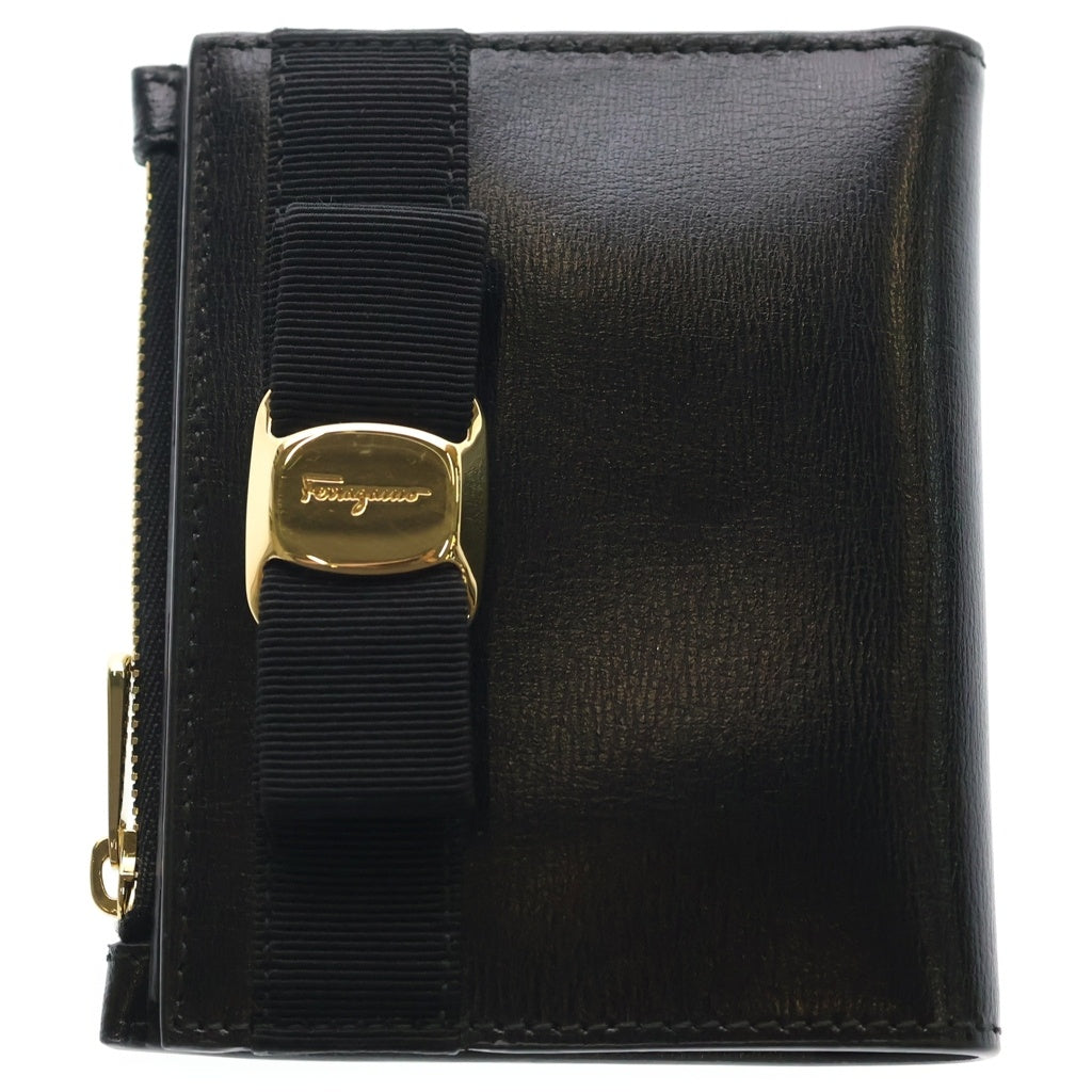FERRAGAMO(フェラガモ) ヴァラリボン ロゴ レザー 二つ折り財布 ブラック レディース