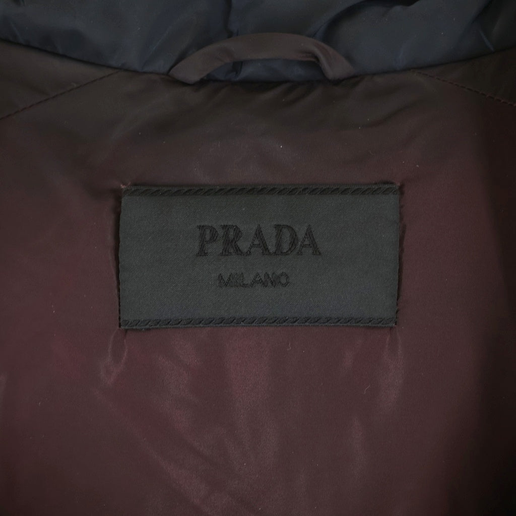 PRADA(プラダ) 21AW トライアングルロゴプレート フーデッド ジップアップ ダウンジャケット ネイビー SGH573