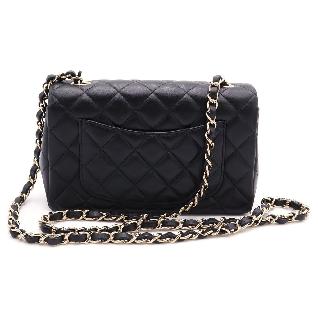 CHANEL(シャネル) マトラッセ20 ラムスキン レザー Sフラップ チェーン ショルダーバッグ ゴールド金具 ブラック 30番台 A69900 レディース