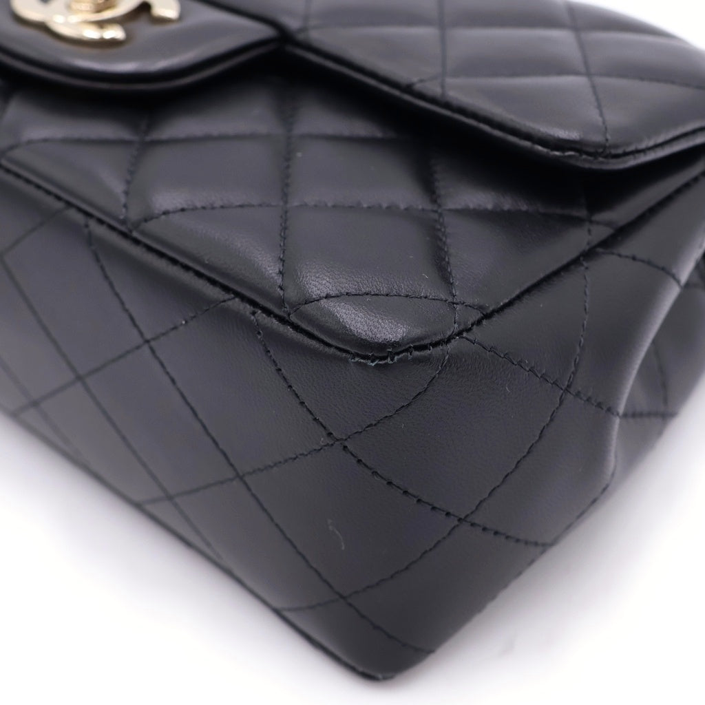 CHANEL(シャネル) マトラッセ20 ラムスキン レザー Sフラップ チェーン ショルダーバッグ ゴールド金具 ブラック 30番台 A69900 レディース
