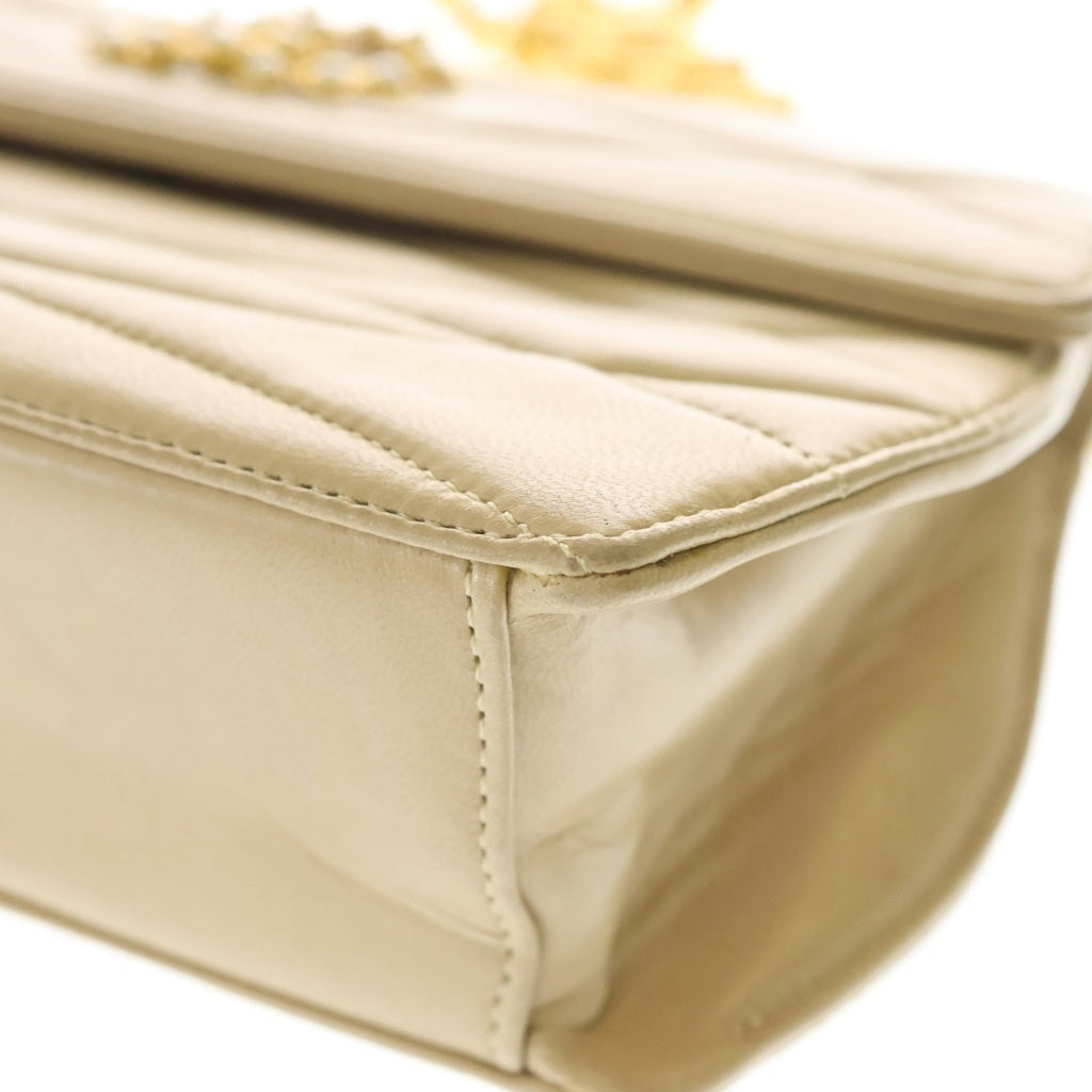CHANEL(シャネル) ココマーク パール ウェーブステッチ チェーンショルダーバッグ ゴールド金具 ベージュ 2番台 レディース
