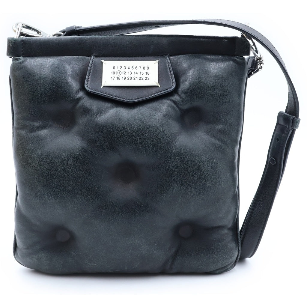 Maison Margiela(メゾンマルジェラ) グラム スラム フラット ポケット ショルダーバッグ ブラック レザー SB1WG0005 シルバー金具