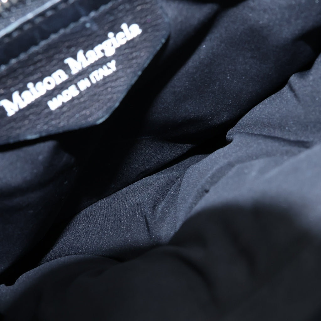 Maison Margiela(メゾンマルジェラ) グラム スラム フラット ポケット ショルダーバッグ ブラック レザー SB1WG0005 シルバー金具