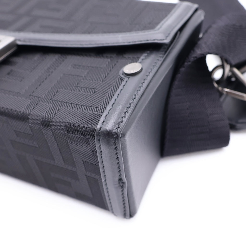 FENDI(フェンディ) ズッカ ソフトトランク バケット ショルダーバッグ キャンバス レザー ブラック 7VA565 レディース